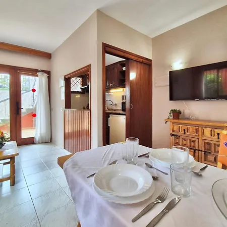 Apartament Canaima *